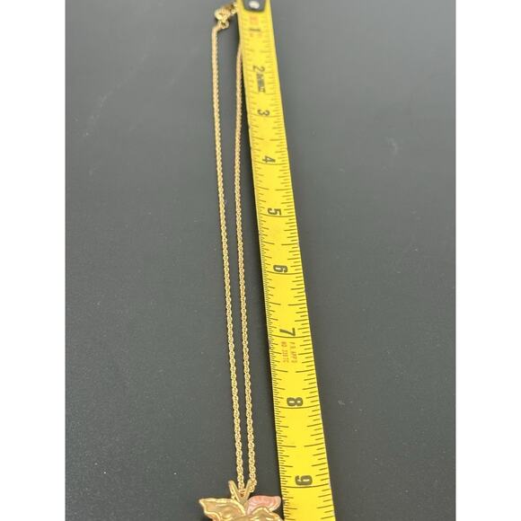 VTG Avon Faux Pearl Pink Gold Tone Enamel ORCHID Post Earrings - Picture 5 of 5